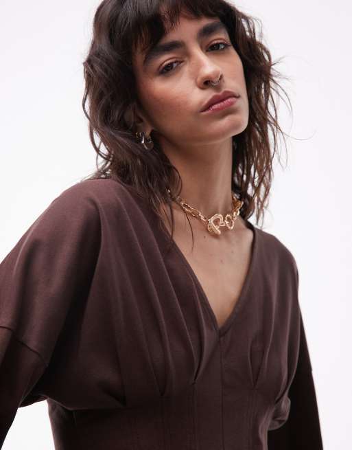 ASOS DESIGN - Chokoladebrun og langærmet top med V-hals og indsyet peplumkant, 3 af 4