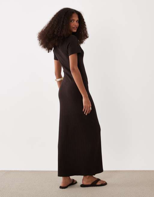 ASOS DESIGN - Chokoladebrun ribstrikket polo-midikjole med korte ærmer, 4 af 4