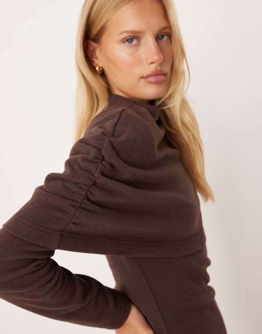 ASOS DESIGN - Chokoladebrun superblød minikjole med kappedetalje og grown-on-snit, 2 af 4