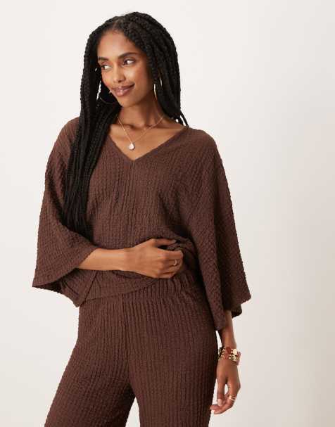 ASOS DESIGN - Chokoladebrun tekstureret oversized top med kappedesign og V-hals - Del af sæt - view 1