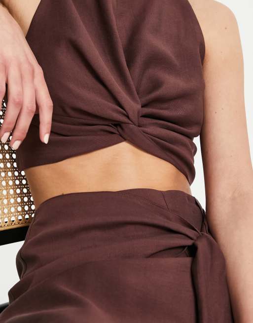 ASOS DESIGN - Chokoladebrun top med snoning foran og rynker bagpå - Del af sæt, 3 af 4