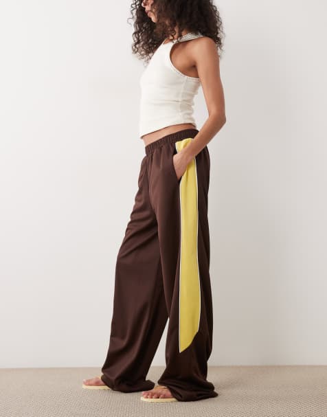 ASOS DESIGN - Chokoladebrune bukser i trikot med vide ben og bånddetaljer - view 1