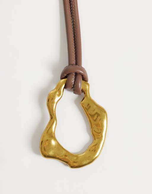 ASOS DESIGN - Chokoladebrunt talje- og hoftebælte med løkkedesign og spænde med udhamret design, 3 af 3