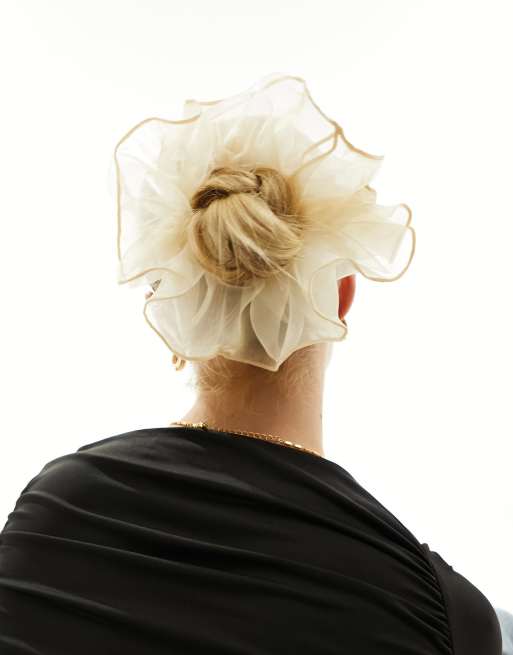 ASOS DESIGN - Chouchou oversize avec détail volanté en organza - Crème, 2 de 4