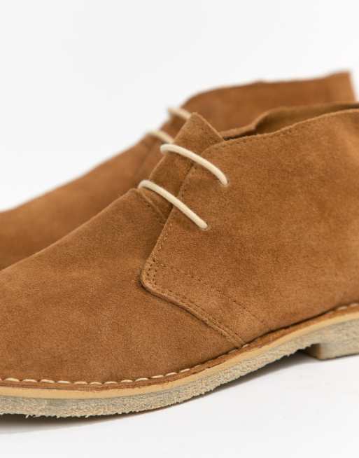 ASOS DESIGN Chukka Boots aus hellbraunem Wildleder in weiter Passform ASOS