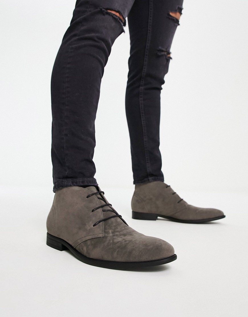 Asos Design Chukka Boots In Grey Faux Suede