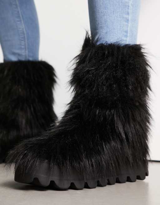 Faux fur best sale boots black