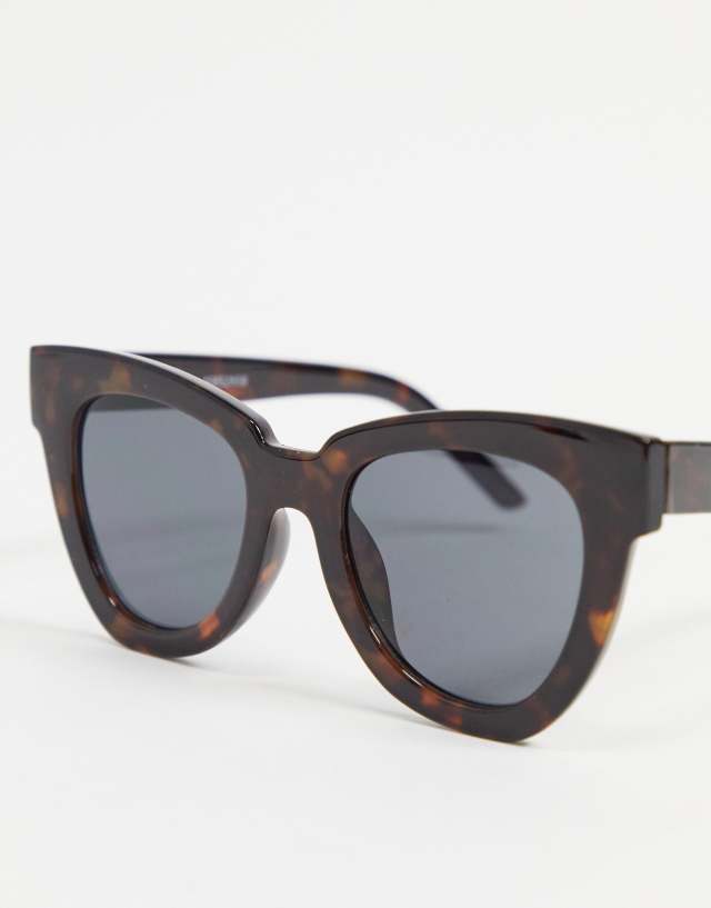 ASOS DESIGN chunky flare cat eye sunglasses in dark crystal tort