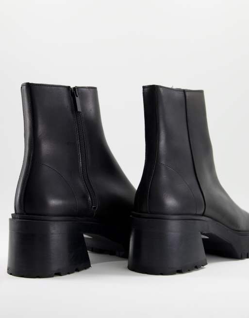 Square toe chunky store heel boots