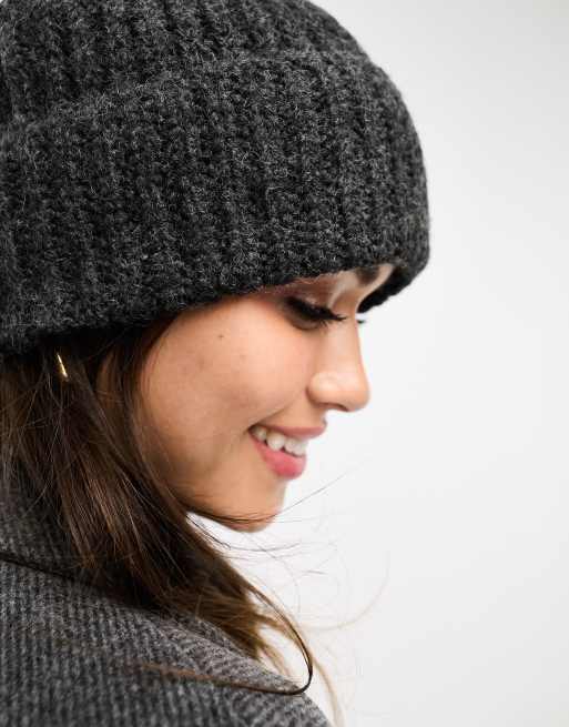 ファッション雑貨・小物その他 +DEINET+ D LOGO KNIT BEANIE IN CHARCOAL KDBXE4WB211 ASOS DESIGN chunky knit beanie in charcoal | ASOS