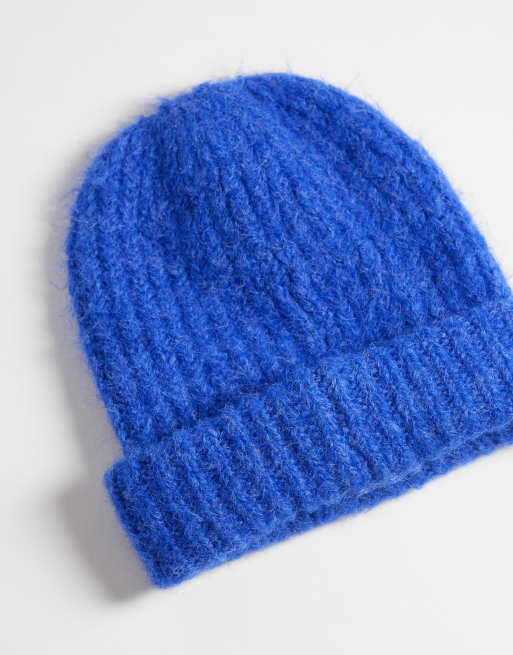 ASOS DESIGN chunky knit beanie in cobalt blue, 2 of 3