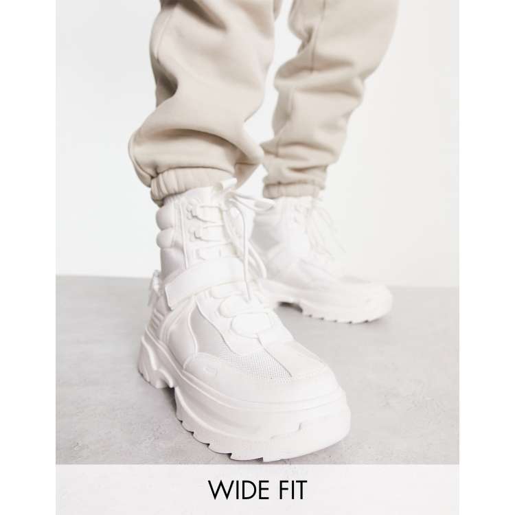 White chunky 2025 sneaker boots