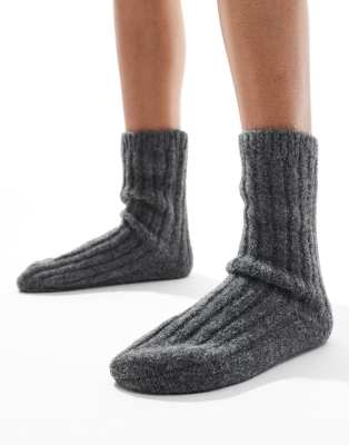 chunky lounge socks in charcoal-Gray