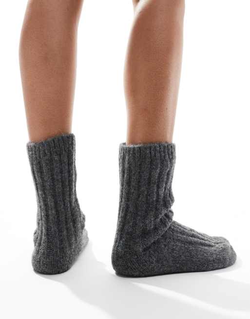 ASOS DESIGN chunky lounge socks in charcoal, 4 of 4