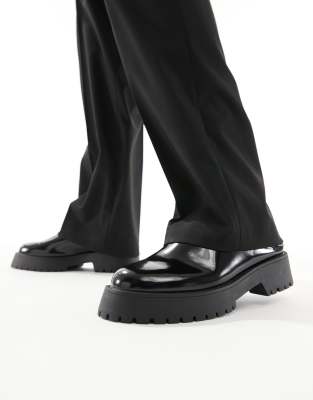 ASOS DESIGN ASOS DESIGN chunky mule loafer in black faux leather