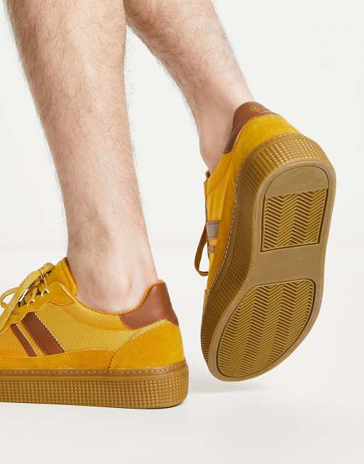 Problemer Sprællemand psykologisk ASOS DESIGN chunky retro sneakers in mustard faux suede with gum sole | ASOS