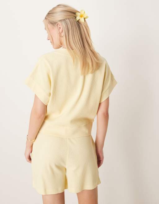 ASOS DESIGN chunky rib hem waffle T-shirt in lemon