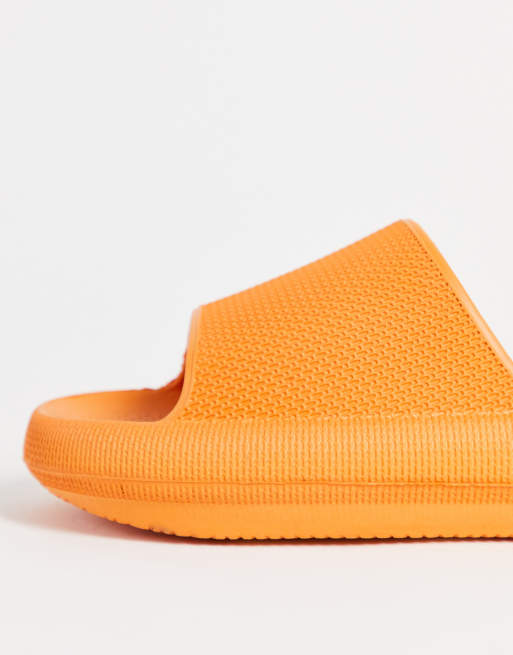 ASOS DESIGN chunky slider in orange with texture, 3 of 4