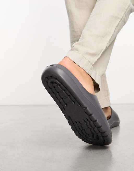 ASOS DESIGN chunky sliders in grey | ASOS