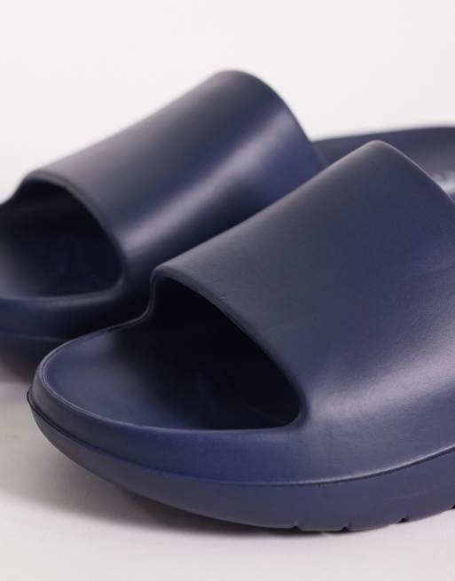 ASOS DESIGN chunky sliders in navy, 2 of 4