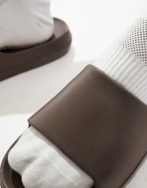 ASOS DESIGN chunky slides in brown, 2 of 4