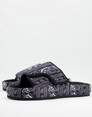 ASOS DESIGN chunky slippers in bandana print
