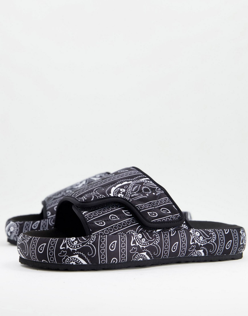 ASOS DESIGN chunky slippers in bandana print-Black