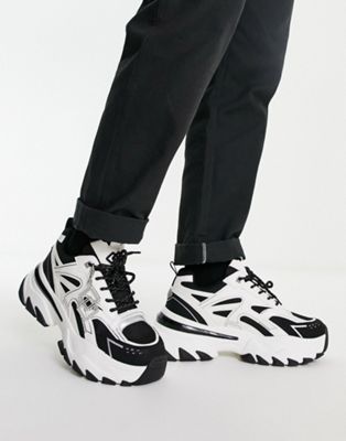 ASOS DESIGN - Chunky sneakers bianche e neri con pannelli metallizzati | ASOS