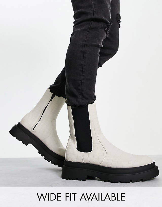 ASOS DESIGN - chunky sole chelsea boot in beige faux croc