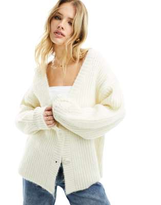 Asos Design Chunky Stitch Cardigan In Cream-neutral