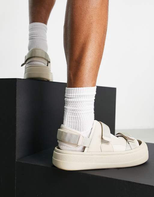 Asos suicoke 2025