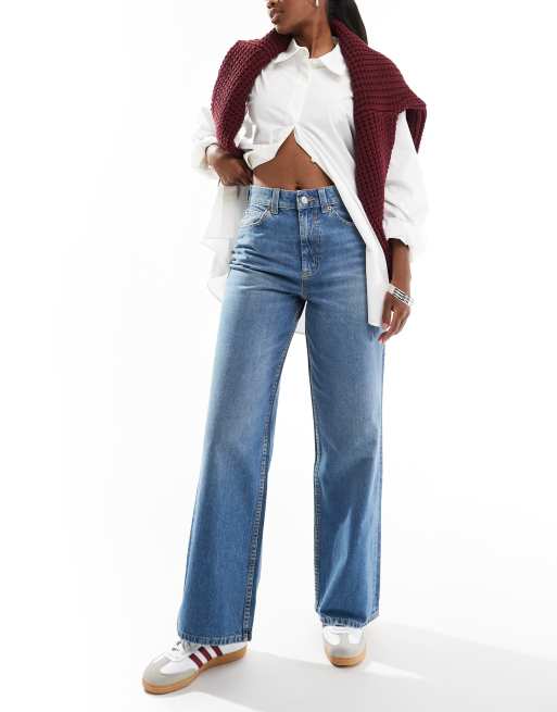 ASOS DESIGN – Ciemnoniebieskie jeansy o fasonie dad z szerokimi nogawkami