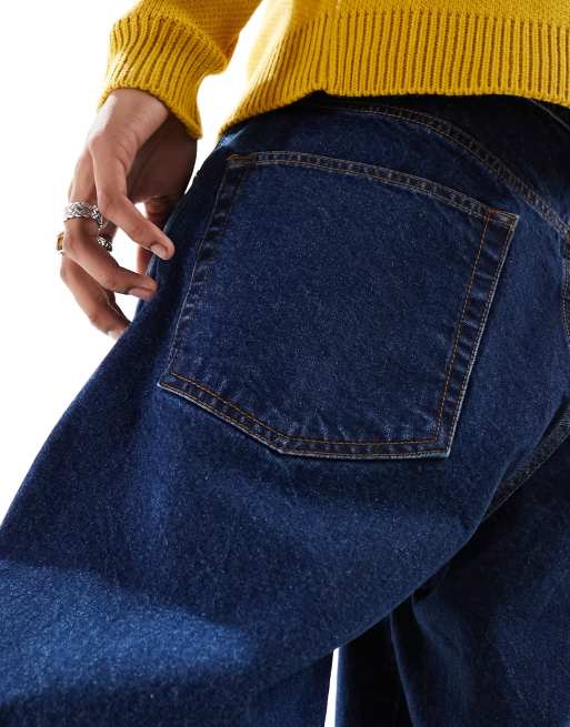 ASOS DESIGN – Ciemnoniebieskie jeansy o workowatym kroju z efektem sprania, 5 z 5