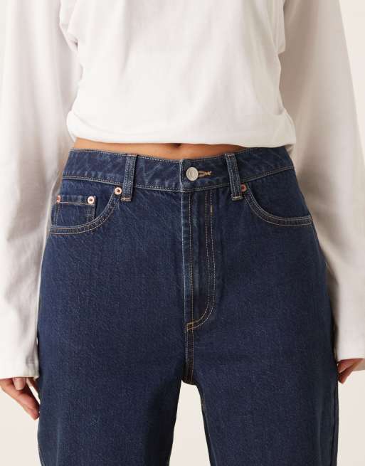 ASOS DESIGN – Ciemnoniebieskie luźne mom jeans z wysokim stanem, 4 z 5
