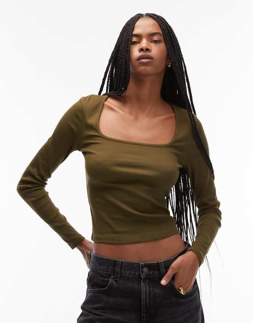 ASOS DESIGN – Ciemnooliwkowy prążkowany top z długimi rękawami i dekoltem karo