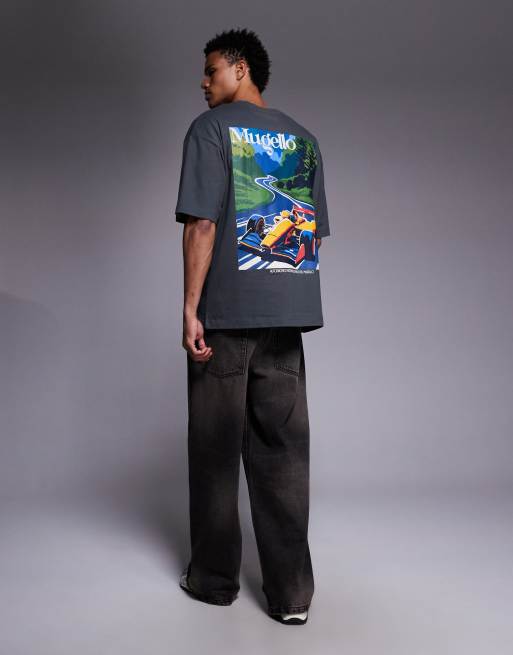 ASOS DESIGN – Ciemnoszary T-shirt oversize z grafiką z samochodem wyścigowym, 2 z 5