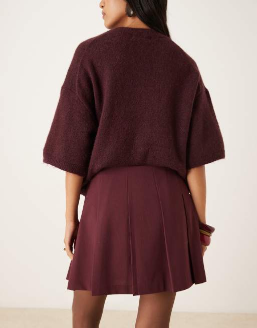 ASOS DESIGN – Ciemnowiśniowa elegancka spódnica plisowana mini, 4 z 5
