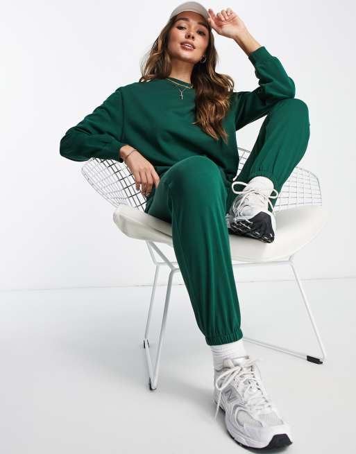 ASOS DESIGN – Ciemnozielony dopasowany dres: bluza i joggersy
