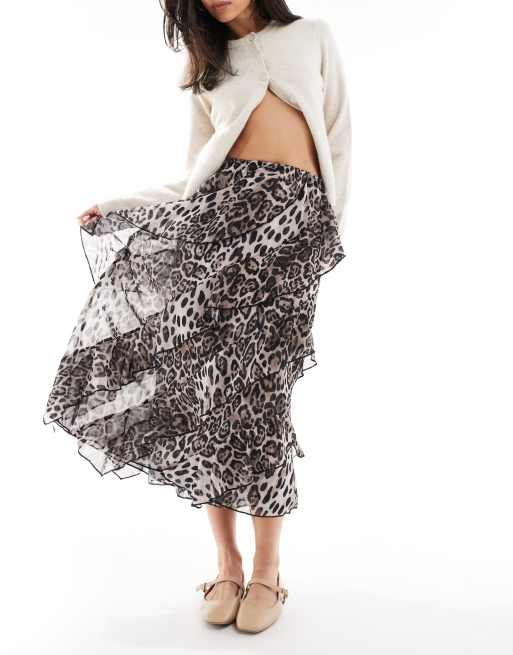 ASOS DESIGN – Cięta ze skosu szyfonowa spódnica midi w zwierzęcy wzór z falbankami