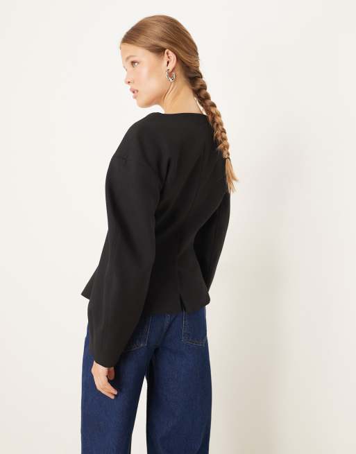 ASOS DESIGN cinch fitted cocoon sleeve blazer in black, 3 of 4