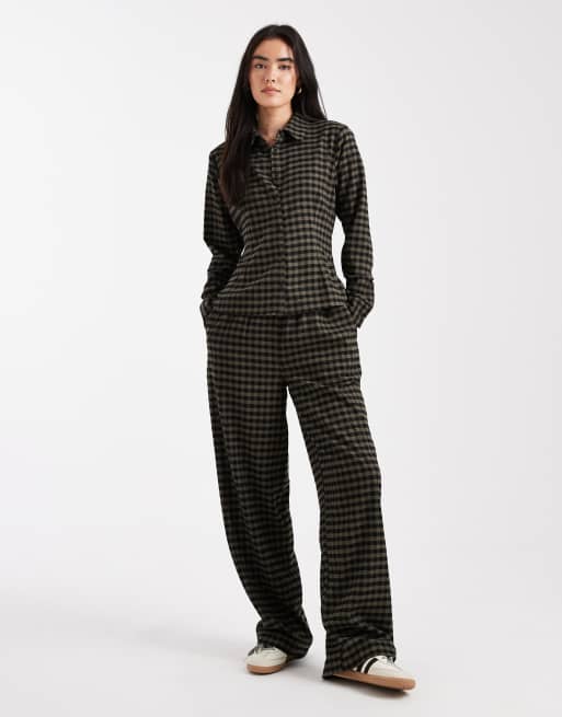 ASOS DESIGN cinched shirt in black & khaki green plaid - part of a set, 2 of 4