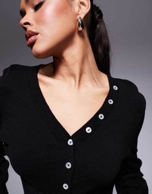 ASOS DESIGN cinched waist knitted cardigan with faux shell buttons in black, 3 of 4