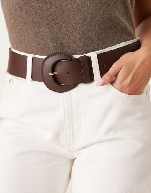 ASOS DESIGN - Cintura ampia per vita e fianchi in pelle marrone cioccolato con fibbia rivestita