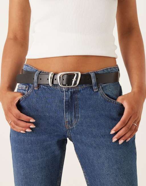 ASOS DESIGN - Cintura da jeans per vita e fianchi nera in pelle con fibbia asimmetrica