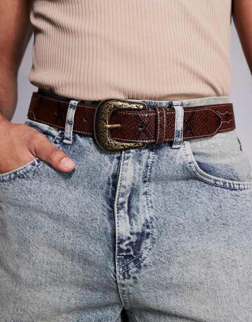 ASOS DESIGN - Cintura in pelle sintetica marrone stile western pitonata con cuciture a contrasto