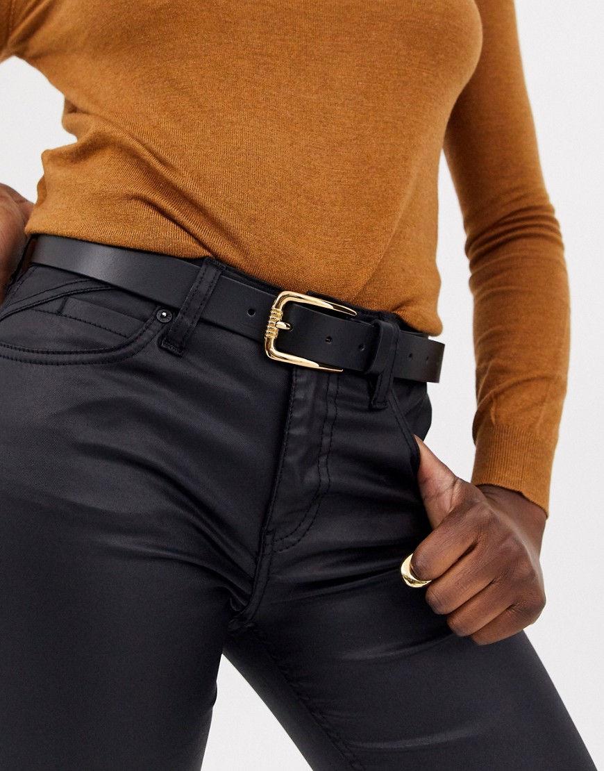 ASOS DESIGN - Cintura per jeans in pelle nera con fibbia rettangolare oro-Nero