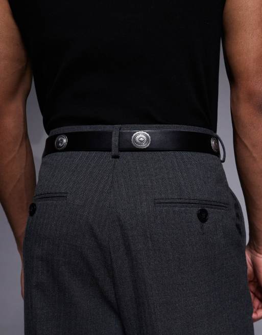 ASOS DESIGN - Cintura skinny in pelle sintetica nera con dischi, 2 di 3