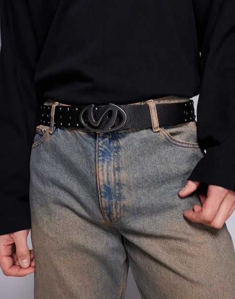 ASOS DESIGN - Cinturón negro de cuero sintético con hebilla ovalada efecto fundido y adornos de agujeros - view 1