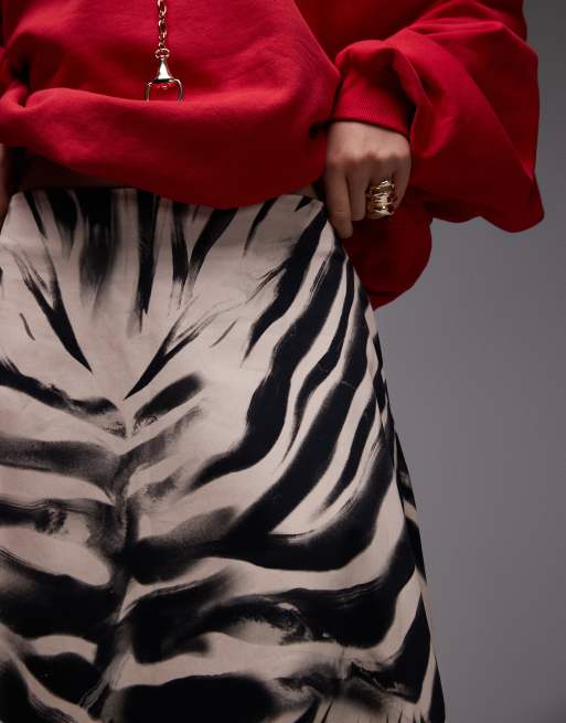 ASOS DESIGN circle maxi skirt in zebra placement print, 4 of 5