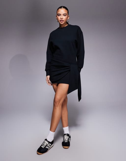 ASOS DESIGN Circular Design Collection – Czarna kopertowa sukienka dresowa mini, 3 z 4